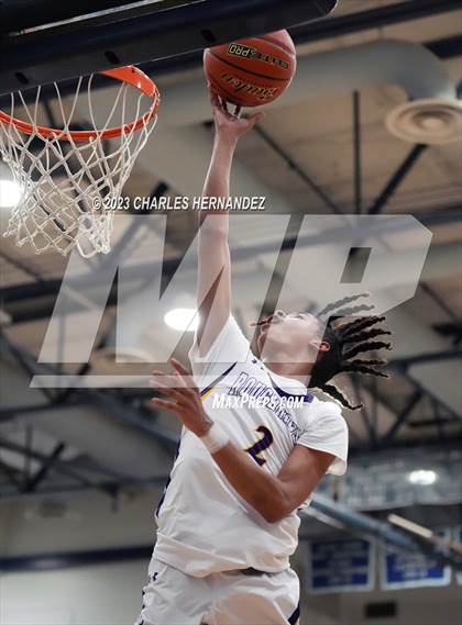 Thumbnail 1 in Washington vs. Center (UIL 4A Region III Semifinal) photogallery.