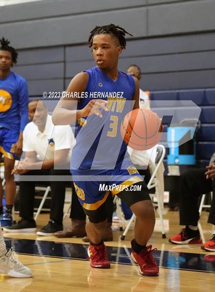 Thumbnail 2 in Washington vs. Center (UIL 4A Region III Semifinal) photogallery.