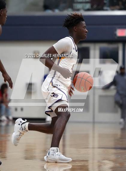 Thumbnail 1 in Washington vs. Center (UIL 4A Region III Semifinal) photogallery.
