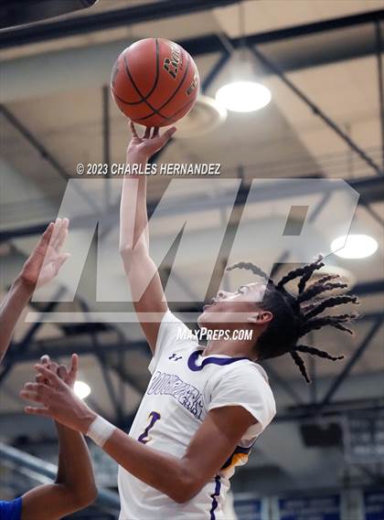 Thumbnail 1 in Washington vs. Center (UIL 4A Region III Semifinal) photogallery.