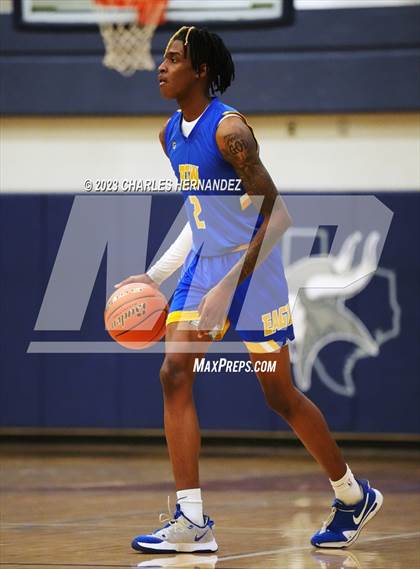 Thumbnail 3 in Washington vs. Center (UIL 4A Region III Semifinal) photogallery.