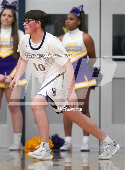 Thumbnail 1 in Washington vs. Center (UIL 4A Region III Semifinal) photogallery.