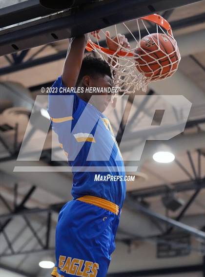 Thumbnail 2 in Washington vs. Center (UIL 4A Region III Semifinal) photogallery.