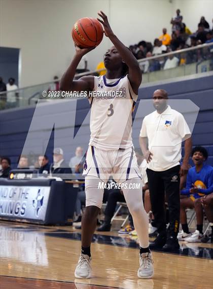 Thumbnail 2 in Washington vs. Center (UIL 4A Region III Semifinal) photogallery.