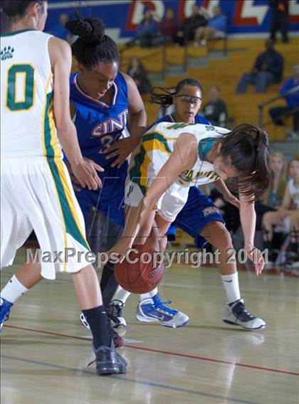 Thumbnail 3 in Pinewood vs. St. Joseph Notre Dame (CIF NorCal D5 Final) photogallery.