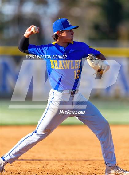 Thumbnail 3 in Brawley @ Mira Mesa photogallery.