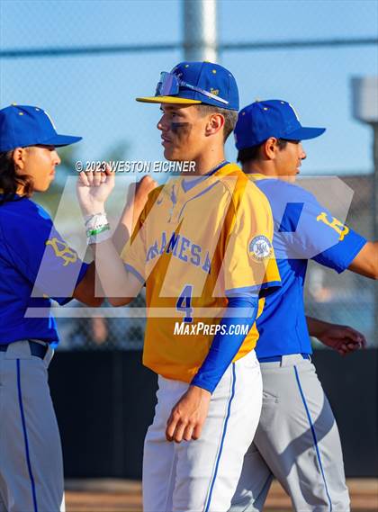 Thumbnail 3 in Brawley @ Mira Mesa photogallery.