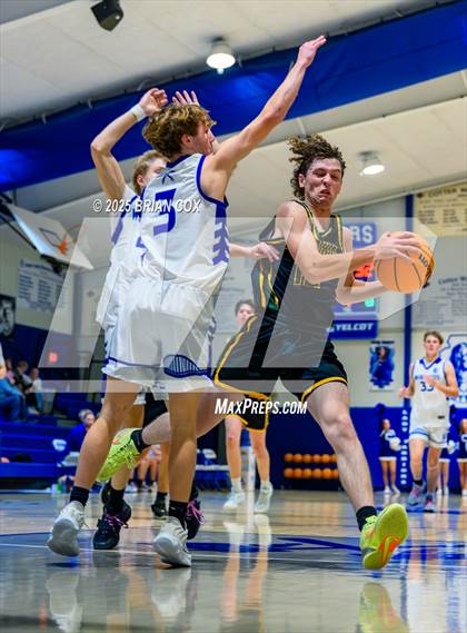 Thumbnail 3 in Omaha @ Cotter photogallery.