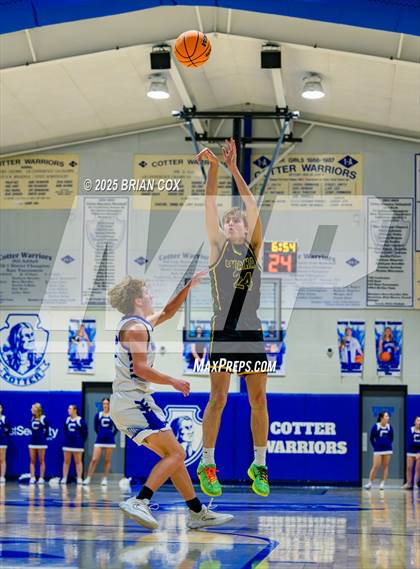 Thumbnail 3 in Omaha @ Cotter photogallery.