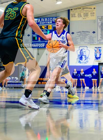 Thumbnail 3 in Omaha @ Cotter photogallery.