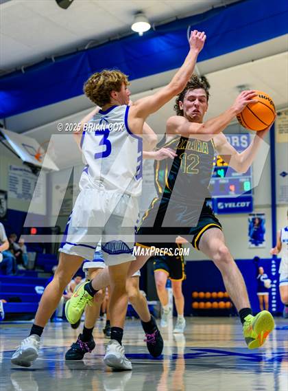 Thumbnail 2 in Omaha @ Cotter photogallery.