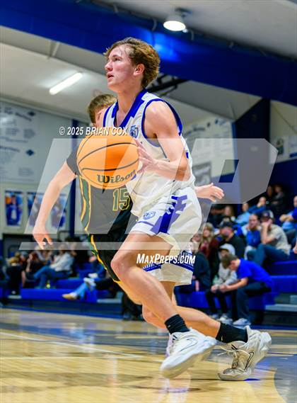 Thumbnail 1 in Omaha @ Cotter photogallery.