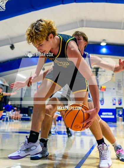 Thumbnail 2 in Omaha @ Cotter photogallery.