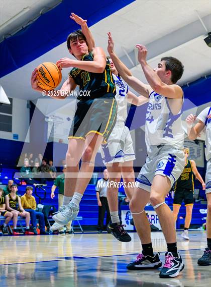 Thumbnail 3 in Omaha @ Cotter photogallery.