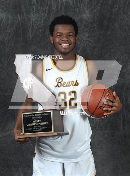 Thumbnail 2 in Mission (CIF State D3 Award Photos) photogallery.