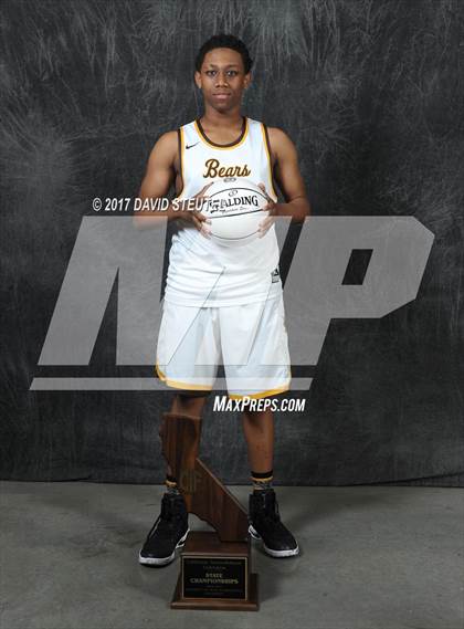 Thumbnail 2 in Mission (CIF State D3 Award Photos) photogallery.