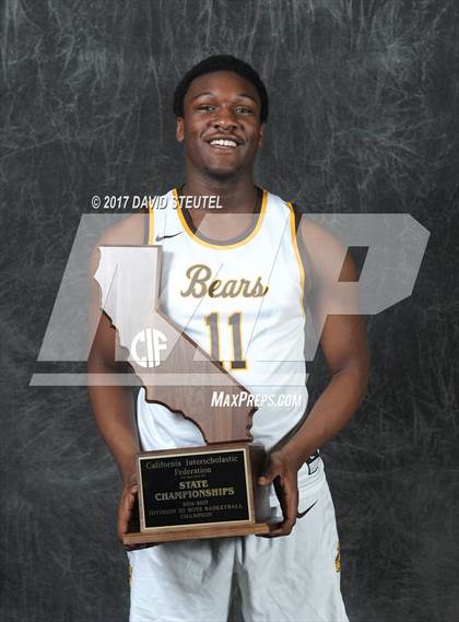 Thumbnail 3 in Mission (CIF State D3 Award Photos) photogallery.