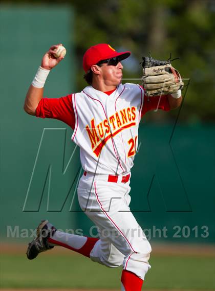 Thumbnail 3 in Central Catholic vs. Oakdale (CIF SJS D4 Final) photogallery.