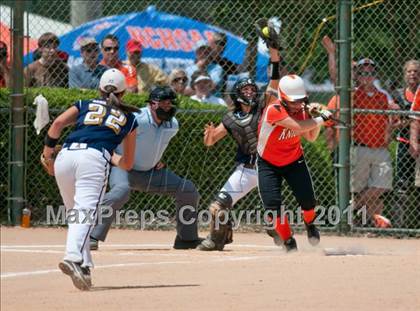 Thumbnail 3 in Alexander Central vs North Davidson (NCHSAA 4A Final) photogallery.