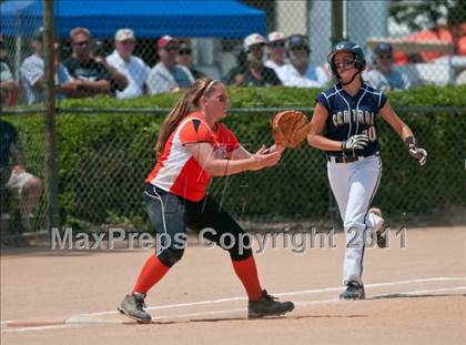Thumbnail 3 in Alexander Central vs North Davidson (NCHSAA 4A Final) photogallery.