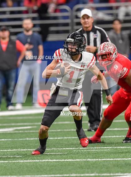 Thumbnail 2 in Judson vs Lake Travis (UIL 6A Quarterfinal) photogallery.