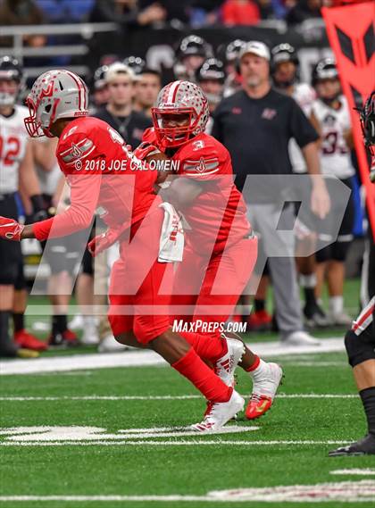Thumbnail 1 in Judson vs Lake Travis (UIL 6A Quarterfinal) photogallery.