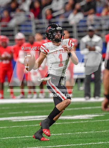 Thumbnail 1 in Judson vs Lake Travis (UIL 6A Quarterfinal) photogallery.
