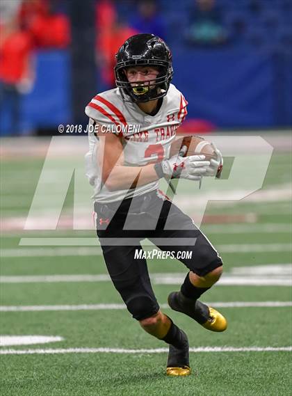 Thumbnail 2 in Judson vs Lake Travis (UIL 6A Quarterfinal) photogallery.