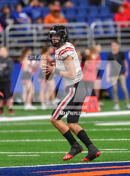 Thumbnail 2 in Judson vs Lake Travis (UIL 6A Quarterfinal) photogallery.