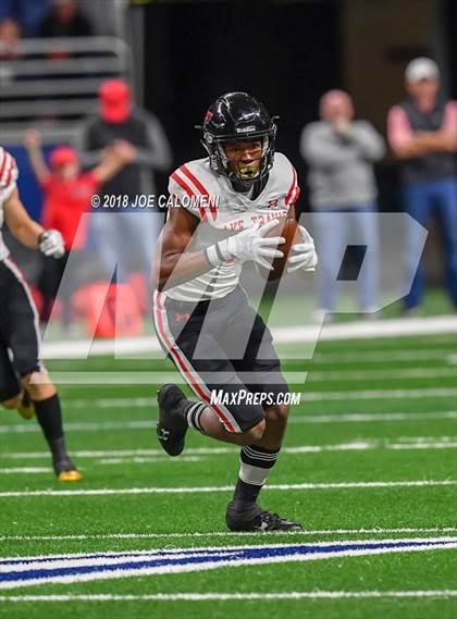Thumbnail 1 in Judson vs Lake Travis (UIL 6A Quarterfinal) photogallery.