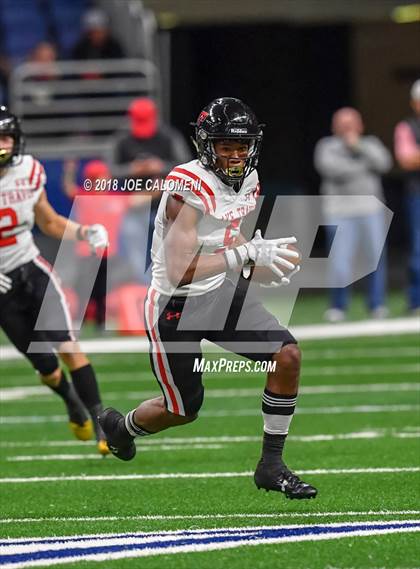 Thumbnail 3 in Judson vs Lake Travis (UIL 6A Quarterfinal) photogallery.