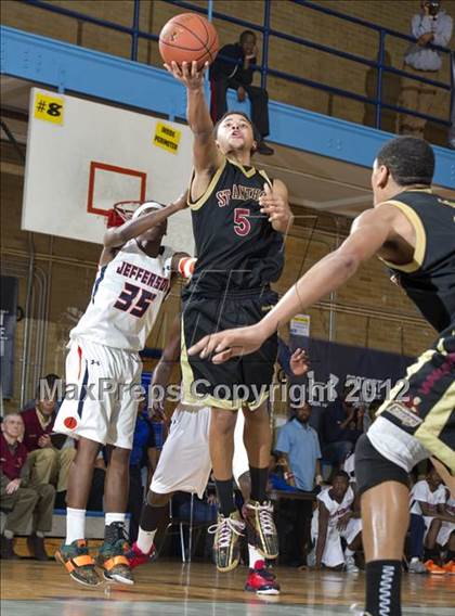 Thumbnail 3 in St. Anthony vs Thomas Jefferson (Lincoln) photogallery.