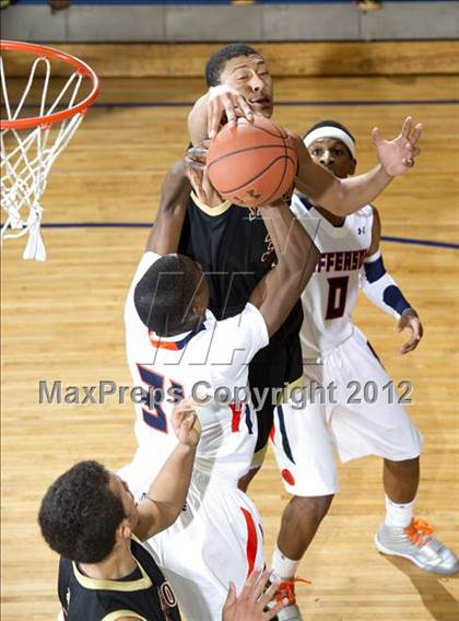 Thumbnail 2 in St. Anthony vs Thomas Jefferson (Lincoln) photogallery.