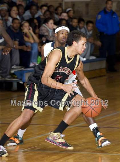 Thumbnail 3 in St. Anthony vs Thomas Jefferson (Lincoln) photogallery.