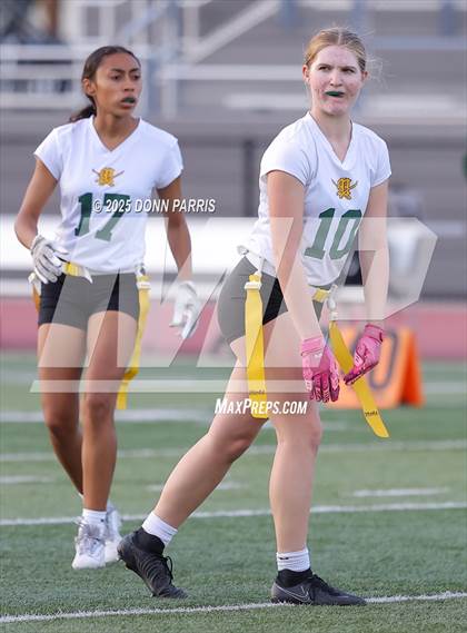 Thumbnail 1 in Moorpark @ South Hills (D3 Round 1) photogallery.