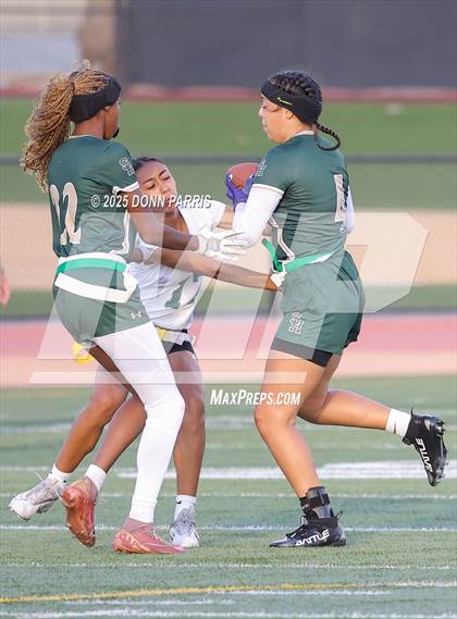 Thumbnail 1 in Moorpark @ South Hills (D3 Round 1) photogallery.