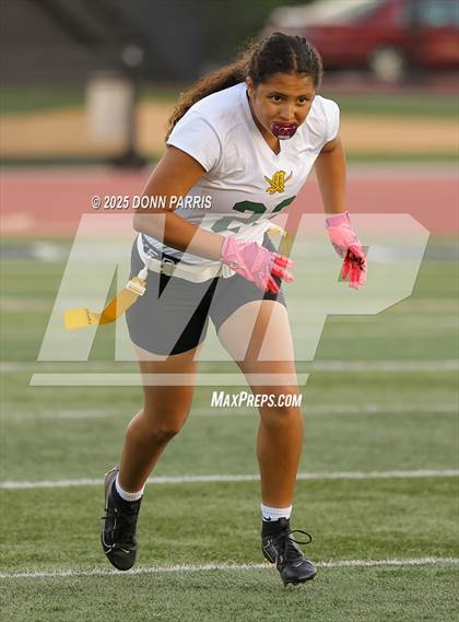 Thumbnail 1 in Moorpark @ South Hills (D3 Round 1) photogallery.