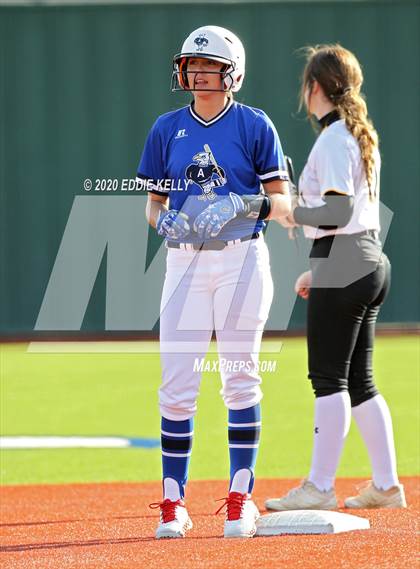 Thumbnail 3 in Mt. Pleasant vs Allen (Allen Tournament) photogallery.