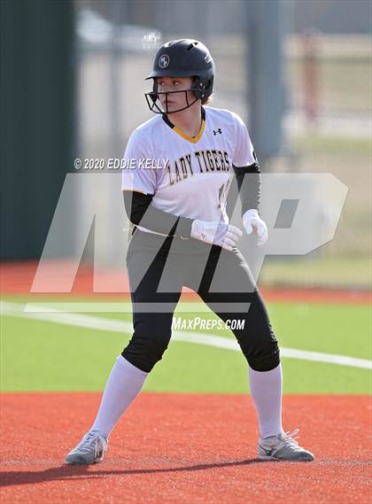 Thumbnail 1 in Mt. Pleasant vs Allen (Allen Tournament) photogallery.