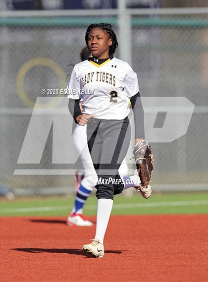 Thumbnail 1 in Mt. Pleasant vs Allen (Allen Tournament) photogallery.