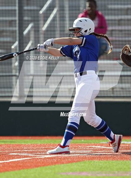 Thumbnail 2 in Mt. Pleasant vs Allen (Allen Tournament) photogallery.