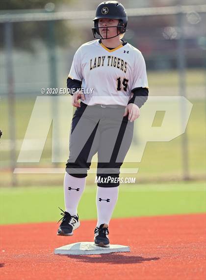 Thumbnail 3 in Mt. Pleasant vs Allen (Allen Tournament) photogallery.