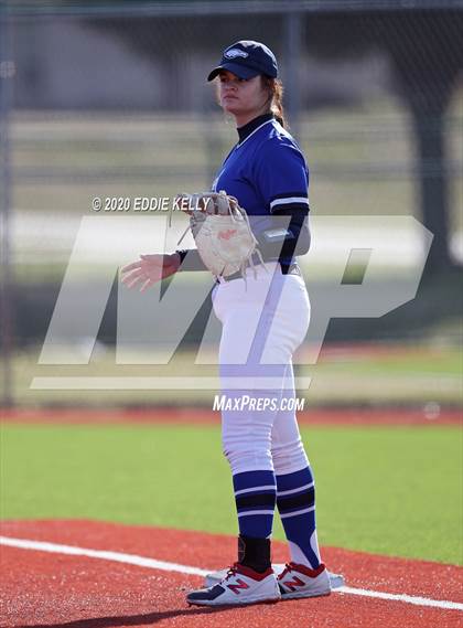Thumbnail 1 in Mt. Pleasant vs Allen (Allen Tournament) photogallery.