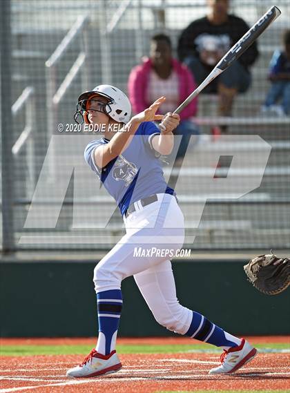 Thumbnail 2 in Mt. Pleasant vs Allen (Allen Tournament) photogallery.