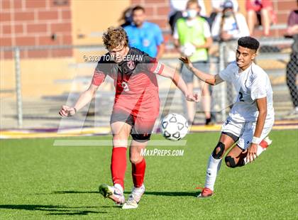Thumbnail 3 in Maize vs Aquinas (KSHSAA 5A Final) photogallery.