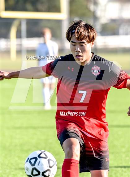 Thumbnail 3 in Maize vs Aquinas (KSHSAA 5A Final) photogallery.