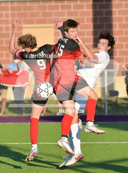 Thumbnail 3 in Maize vs Aquinas (KSHSAA 5A Final) photogallery.