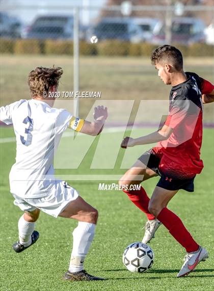 Thumbnail 3 in Maize vs Aquinas (KSHSAA 5A Final) photogallery.