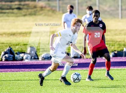 Thumbnail 2 in Maize vs Aquinas (KSHSAA 5A Final) photogallery.