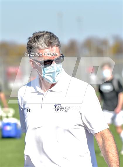 Thumbnail 3 in Maize vs Aquinas (KSHSAA 5A Final) photogallery.